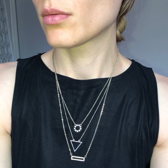 Forever 21 Jewelry - Multi chain Necklace
